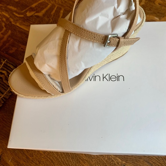 Calvin Klein Bellemine Espadrille. - Picture 6 of 7